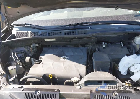 2011 Toyota Sienna Le V6 z USA, uszkodzony, nr VIN 5TDKK3DC3BS170698